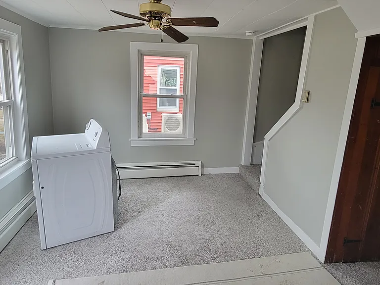 34 E Main St — Photo 3