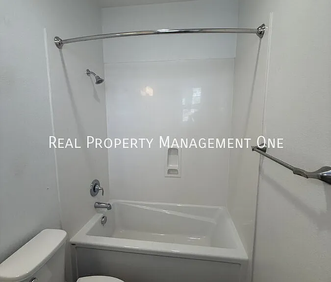 3965 Portola Cmn #2 — Photo 26
