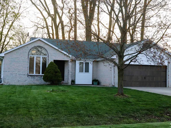 8251 Galloway Dr, Lambertville, MI 48144