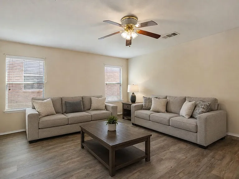 13405 Lismore Ln — Photo 7