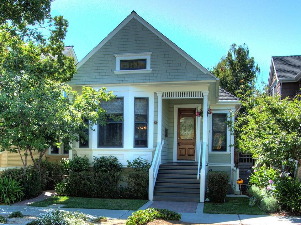 1st image of 264 Channing Ave