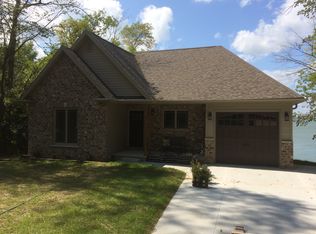 N6687 Harrison Rd, Hilbert, WI 54129