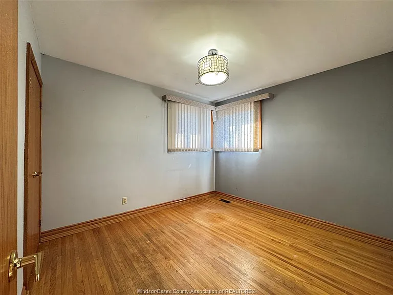 1595 Sun Valley Dr — Photo 15