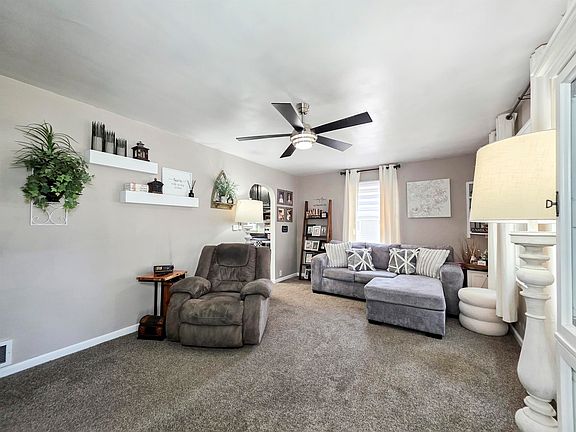 3rd image of 803 S 11th St