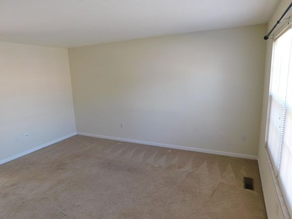 2nd image of 819 Woods Edge