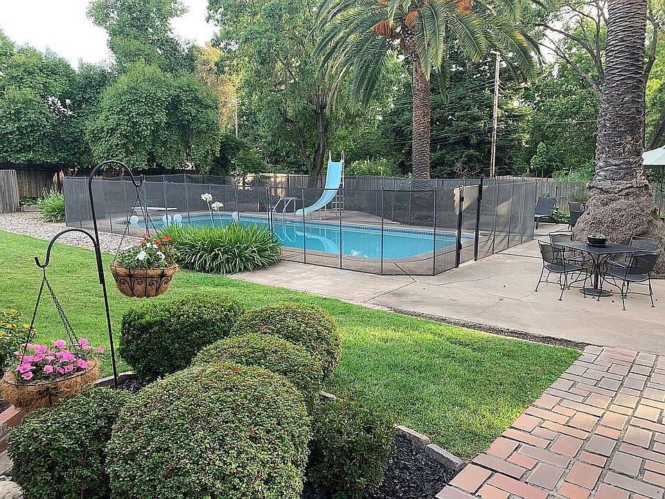 2nd image of 855 Los Molinos Way