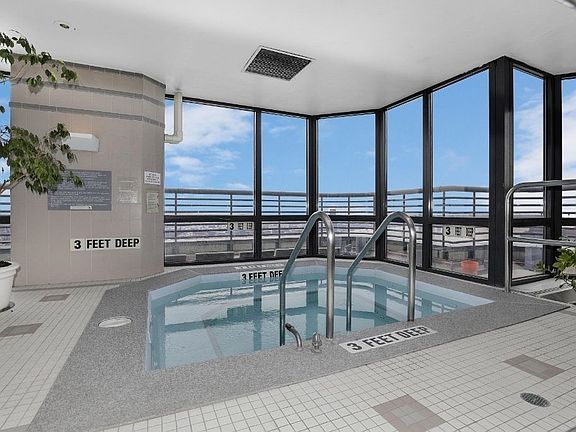 5th image of 415 E 37th St APT 20D