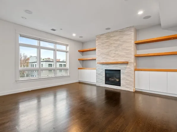 350 W 2nd St Unit 7, South Boston, MA 02127