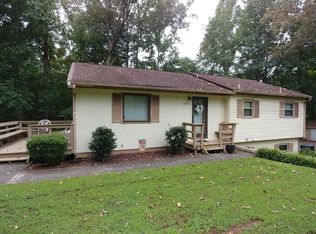 3991 Riverview Ln, Charlottesville, VA 22911
