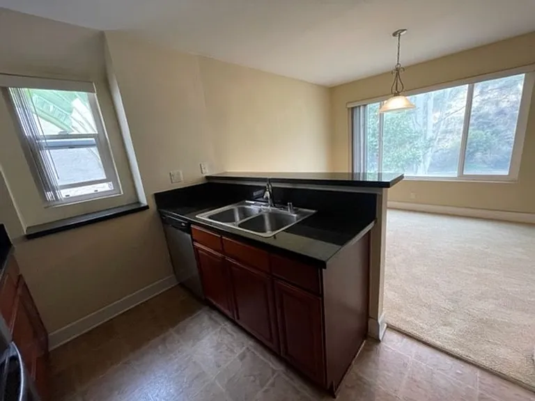 8503 Villa La Jolla Dr #C — Photo 24