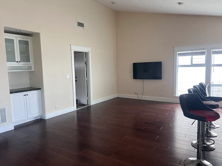 13327 Portofino Dr — Photo 2