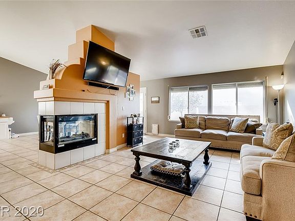 5th image of 6631 Caddington Ave