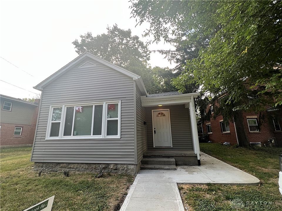 1st image of 1033 Iola Ave