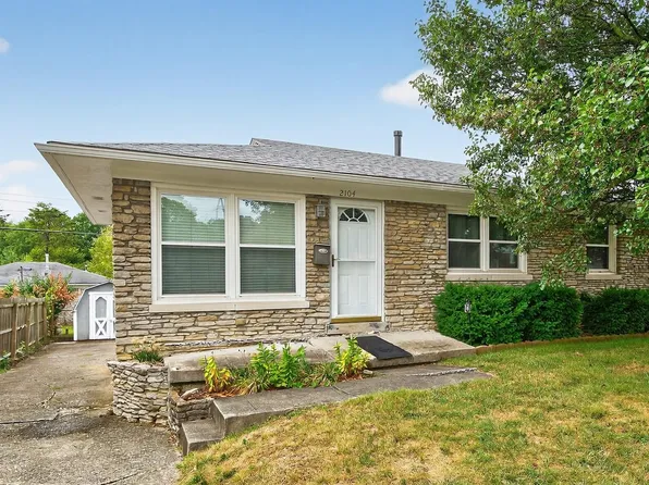 2104 Saint Teresa Dr, Lexington, KY 40502