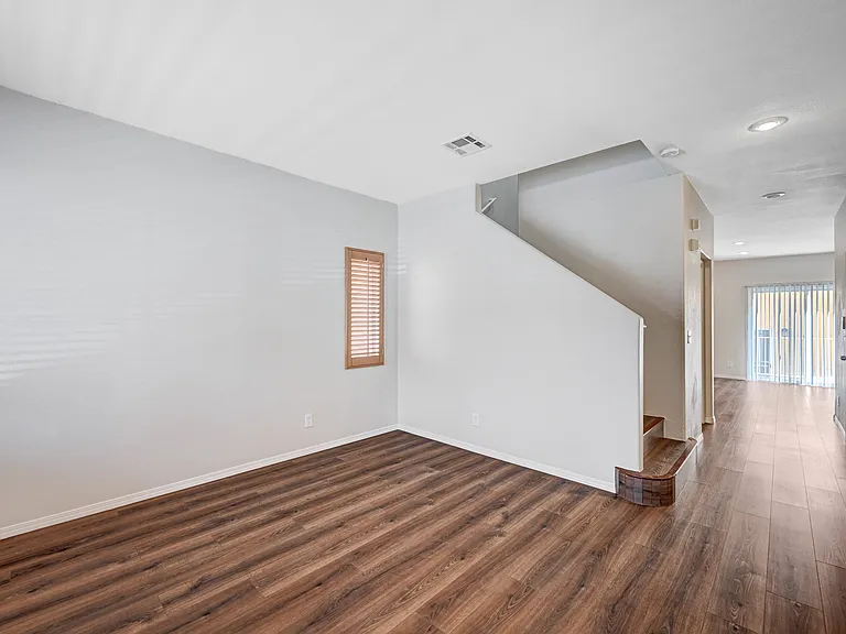 9909 Wingate Creek Ct — Photo 2