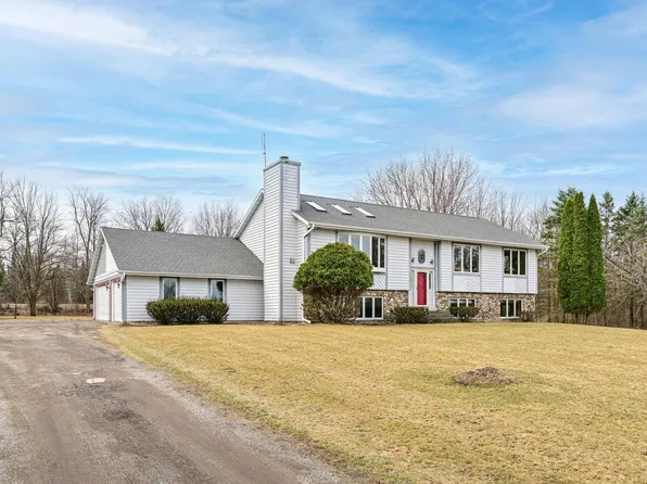 4173 Sleeping Dragon ROAD, West Bend, WI 53095