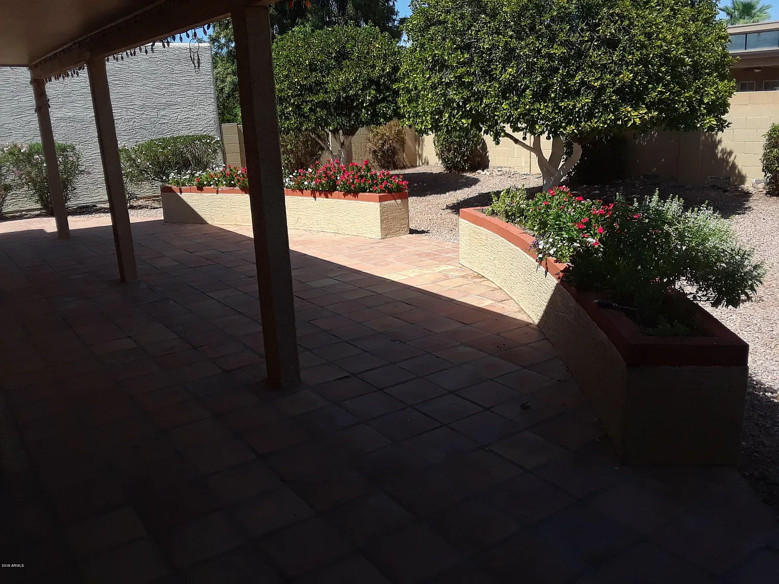 3 bed, 2.0 bath, 1971 sqft, $2,000 — Photo 4