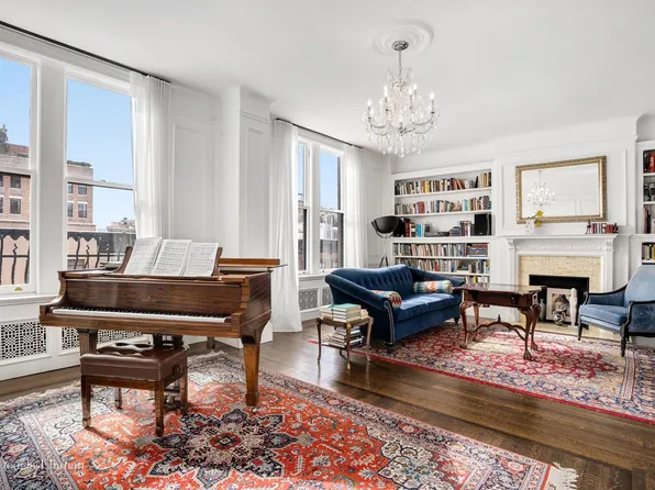 31-33 W 12th St APT 5E, Manhattan, NY 10011