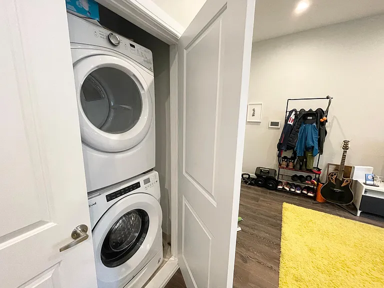 1229 N Franklin St #3 — Photo 9