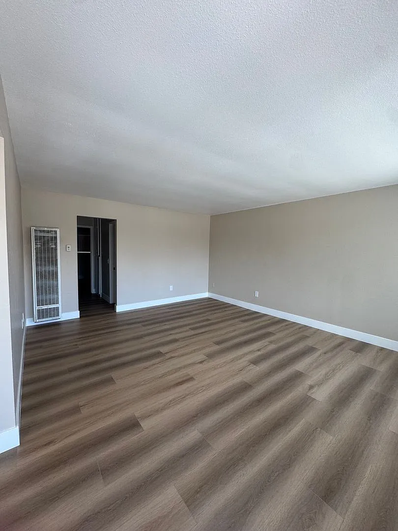 7302 Elk Circle — Photo 2