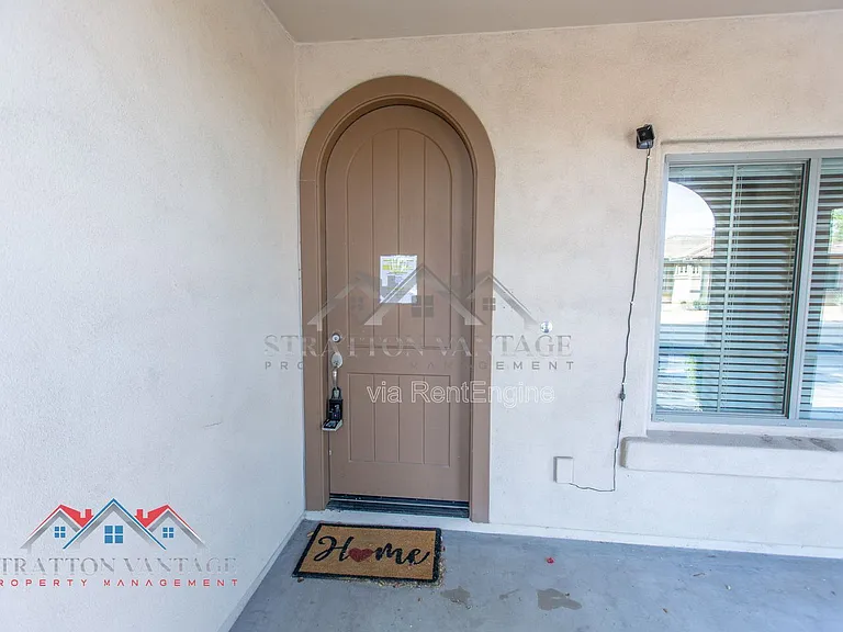1532 E Apollo Rd — Photo 5