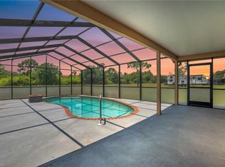 415 Candlewick Cir S, Lehigh Acres, FL 33936