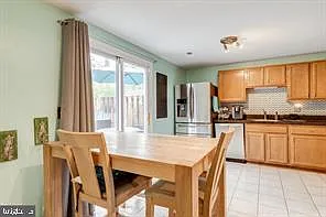 17 Devon Ct — Photo 5