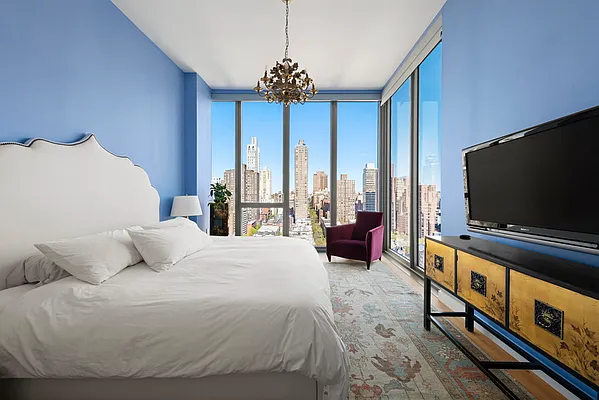 Sold by Triplemint | media 13