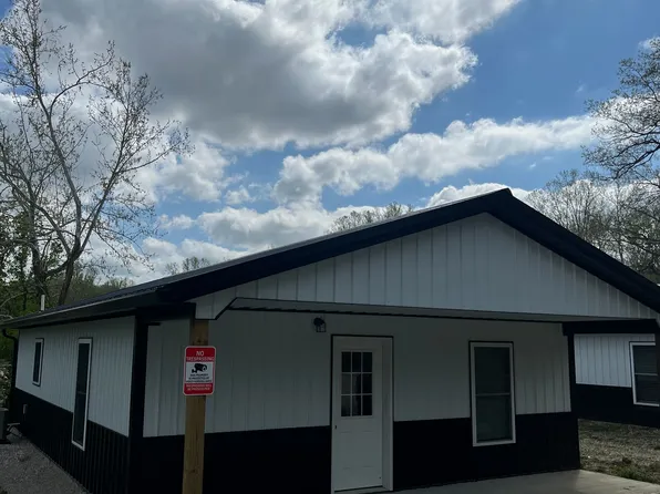 24760 Highway Tt, Versailles, MO