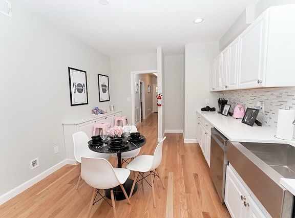4th image of 62 New St Floor 2
