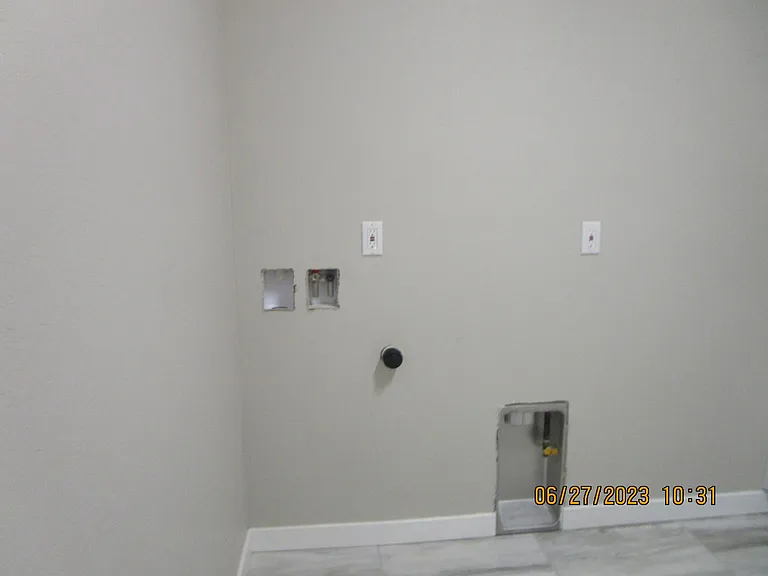 3622 Anderson St — Photo 10