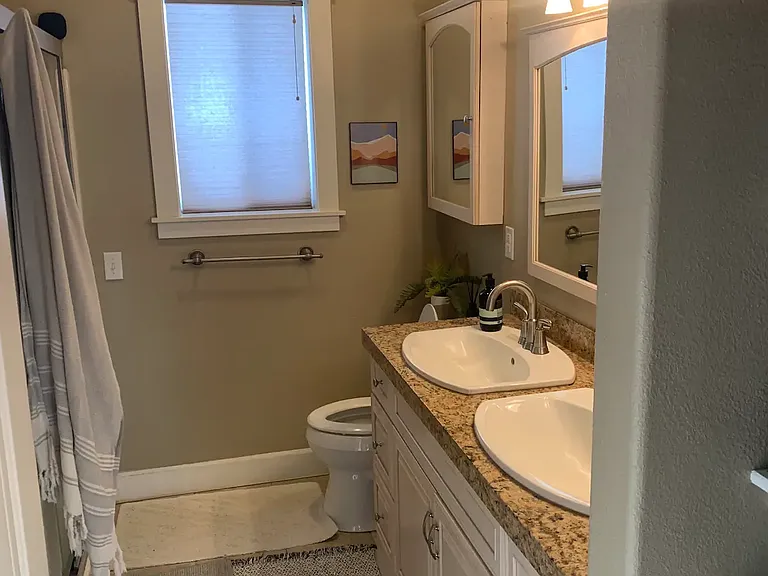 20235 Meadow Ln — Photo 11
