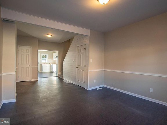 3rd image of 1038 Guilford St