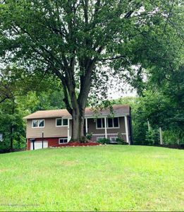 4 Winthrop Dr, Manalapan, NJ, 07726