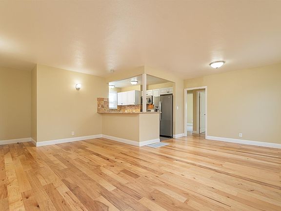 4th image of 4920 Clinton Ave
