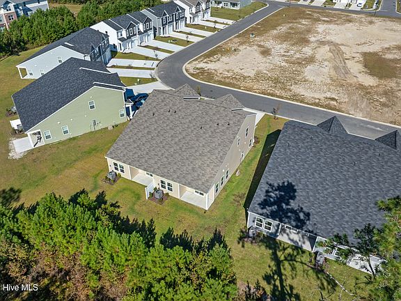 4th image of 329 Parkington Lane #90a