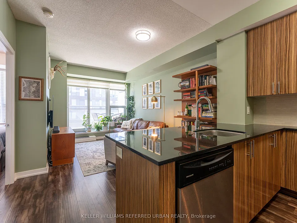 225 Sackville St #507