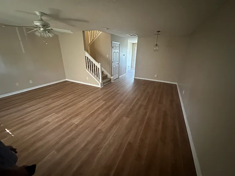 88 Tannenbaum Cir #88 — Photo 8