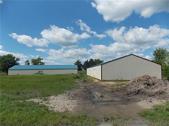 5th image of 13175 E State Highway 31