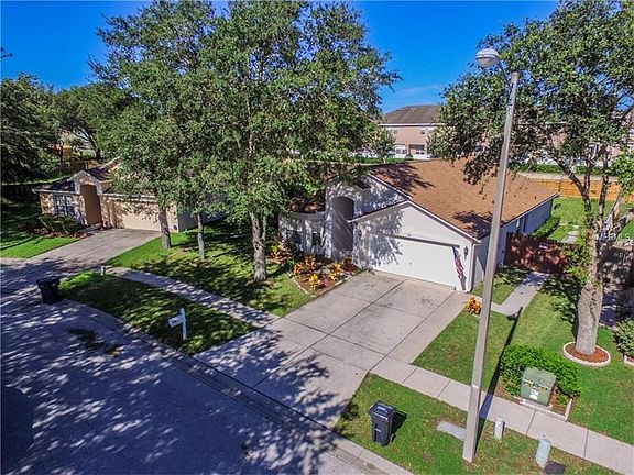 2nd image of 441 Country Vineyard Dr