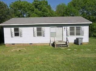 504 Pine Glade Ave, Siler City, NC 27344