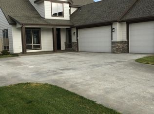 6631 N Rendezvous Dr, Coeur D Alene, ID 83815