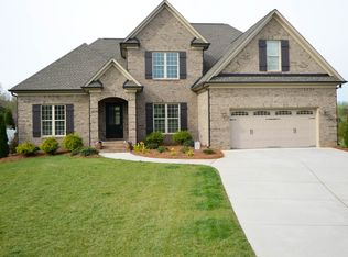 1879 Grove Pines Ct, Kernersville, NC 27284