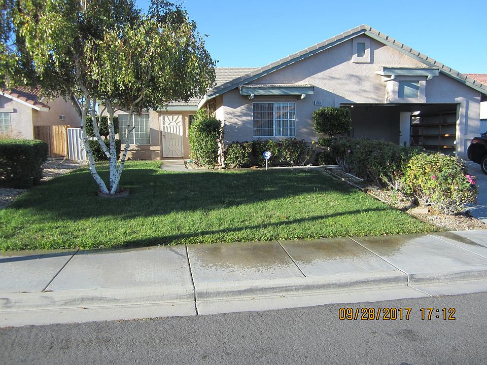 1st image of 12320 Honeybear Ln