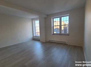 416 Hanover St APT 2, Boston, MA 02113