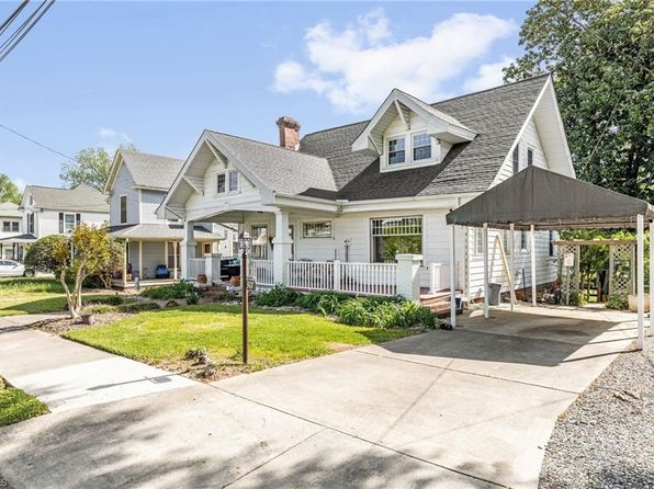 317 Maple Ave, Reidsville, NC 27320