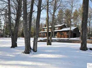 601 W Hillside Dr, Washburn, WI 54891