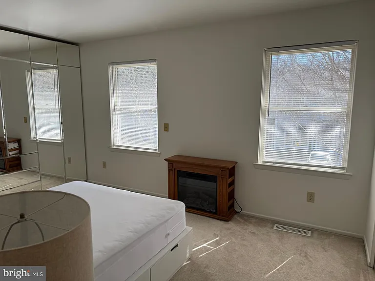 98 William Patterson Ct — Photo 9