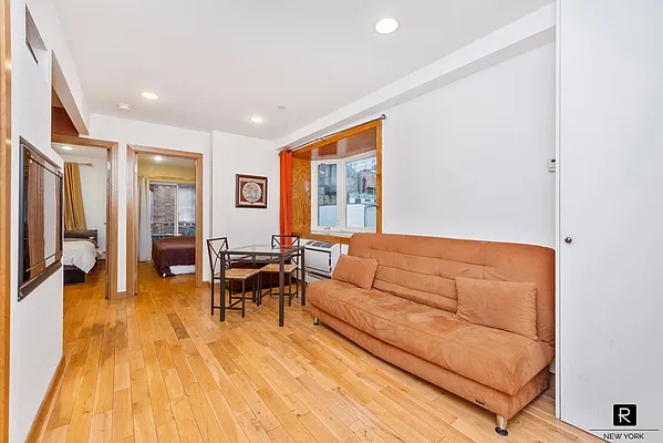 Rented by R New York | media 15