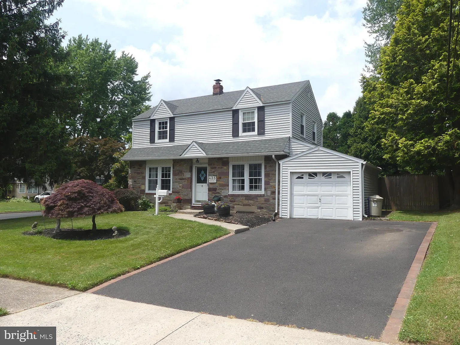 435 Harrison Ave photo 1